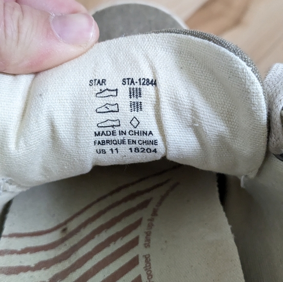 TAOS Sneakers Star Size 11 EUC - Picture 6 of 6